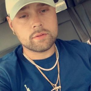 Meet your Posher, Dakota